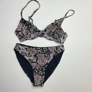 NWT NWT beach riot bikini - Chelsea bottom and Camilla top in black paisley